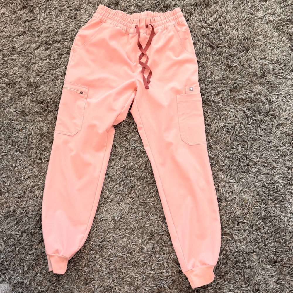 Figs Uman scrub pant LIMITED PINK SAND